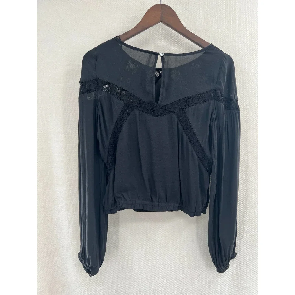 FREE PEOPLE black lightweight peasant style top size XS - Picture 3 of 9